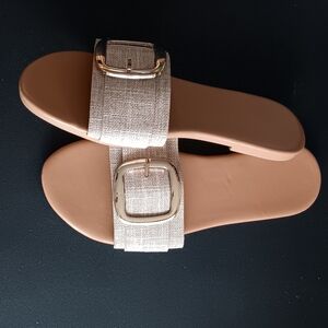 Women's Trendy sandals buckle belt slides size 8.5